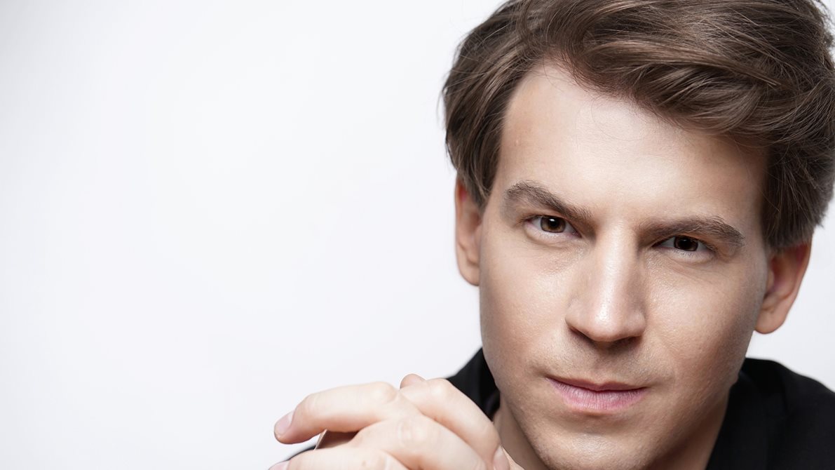 Bilde av pianisten Nathanael Gouin